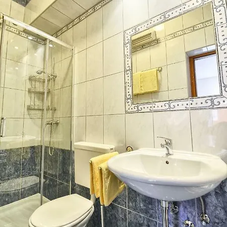 Picco Apartment *